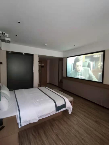 Standard Double room with street view