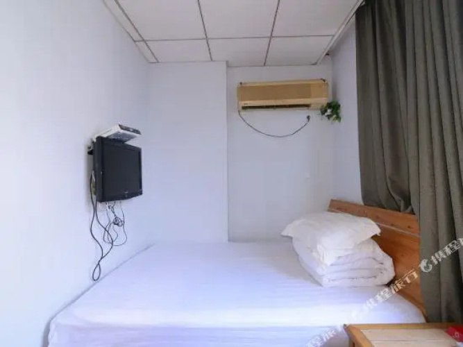 Huangrong Hotel