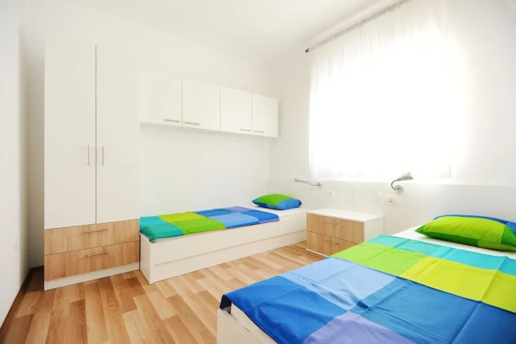 2 Bedrooms Apartment