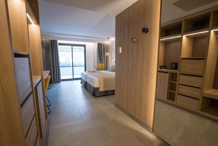 Hotel Morlans Suites - Adults Only photo 6