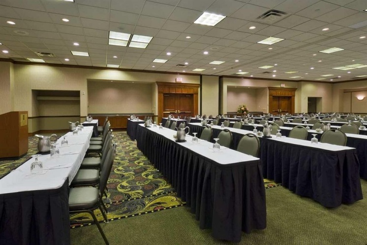 Embassy Suites by Hilton Lexington/UK Coldstream photo 15