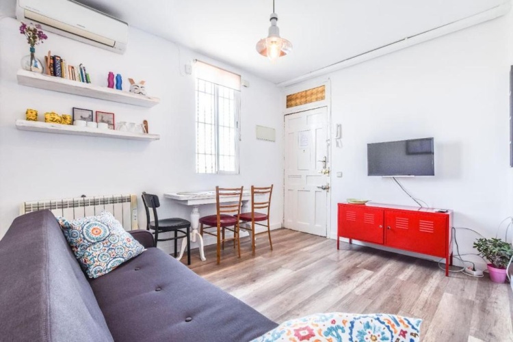 2 Bedrooms Apartment