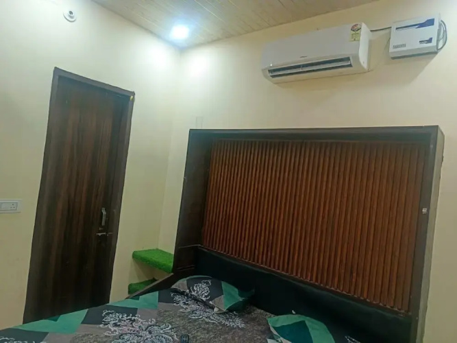 Elvin Hotel Karnal