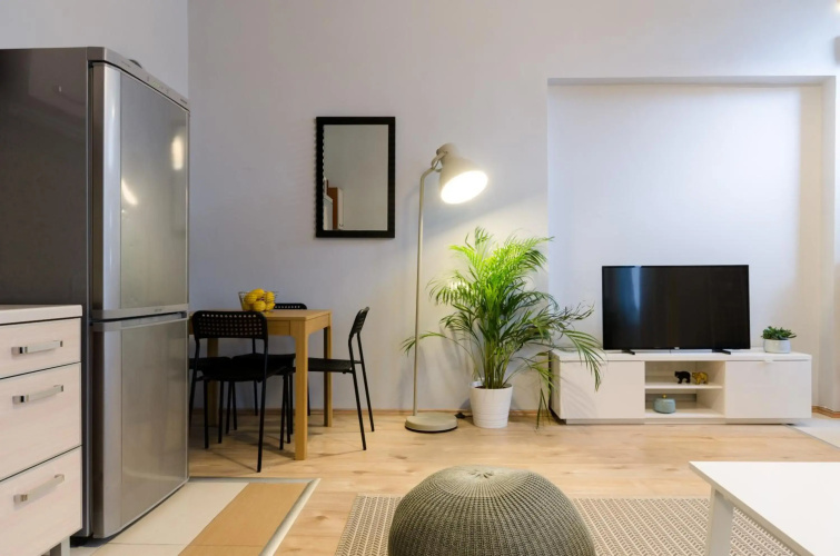 I30 Studio Apartment In Central Location.