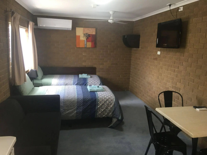Camellia Motel