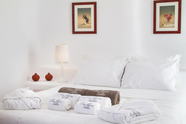 Oia Mare Villas