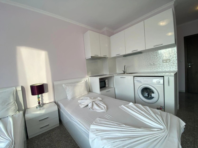 Private Cozy Studio Admiral Plaza C43