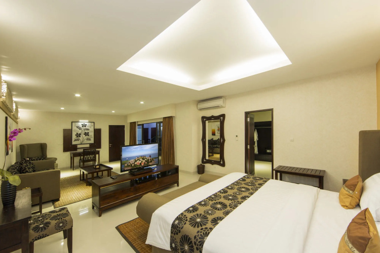Flamingo Dewata Suite
