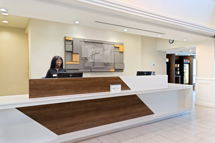 Holiday Inn Express Hauppauge-Long Island photo 34