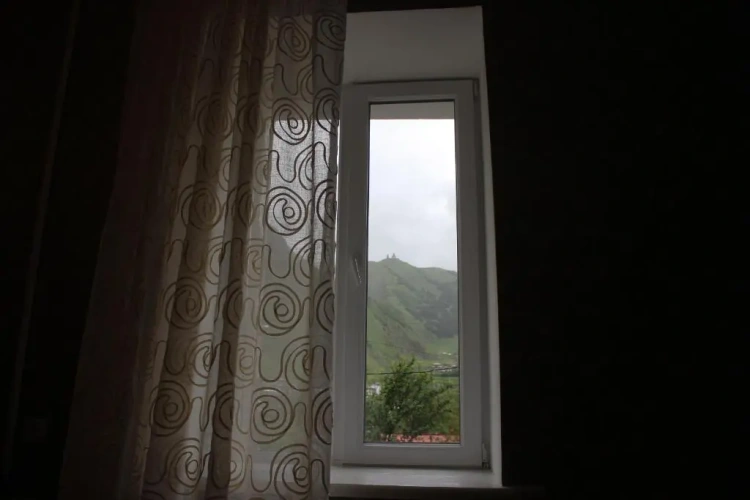 Standard Triple room with mountain view