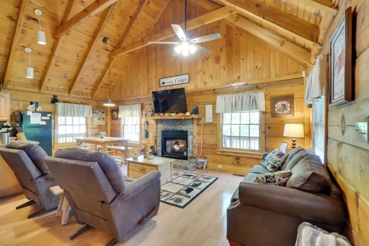 2 Bedrooms Cottage