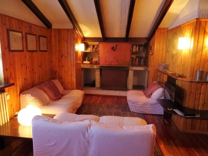 3 Bedrooms Cottage