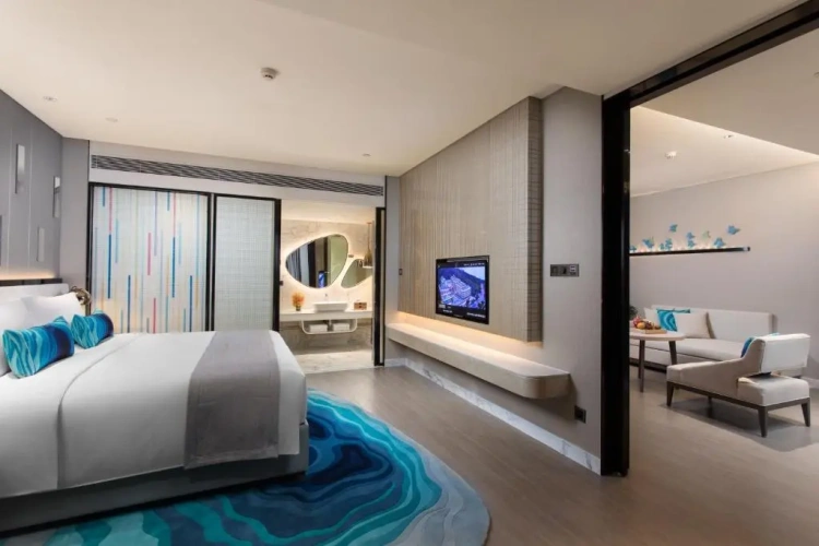 Deluxe Double Suite with harbour view