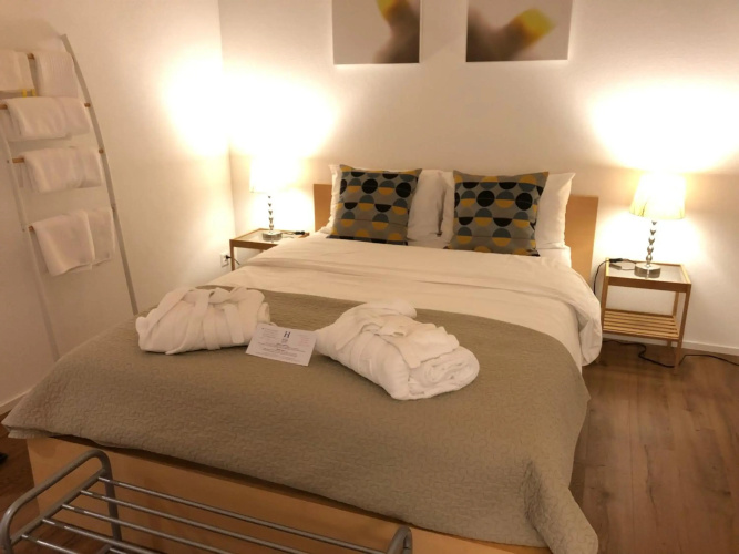 Dorf-Hotel "Apartments & Rooms"