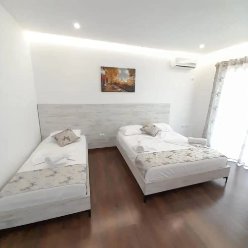 Standard Triple room with balcony
