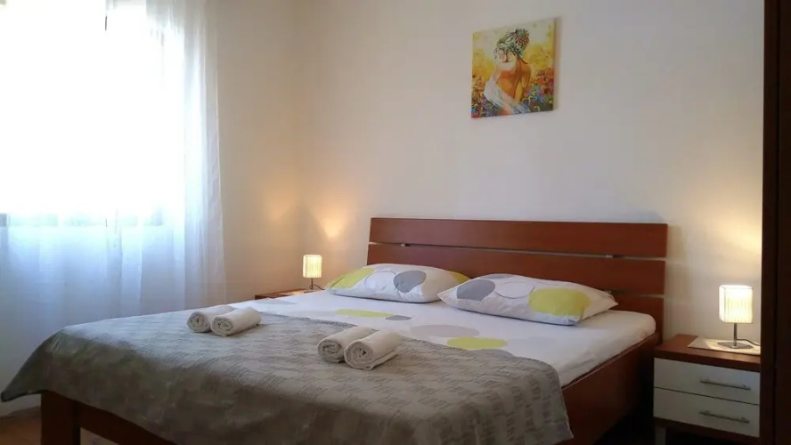 Apartments Franica