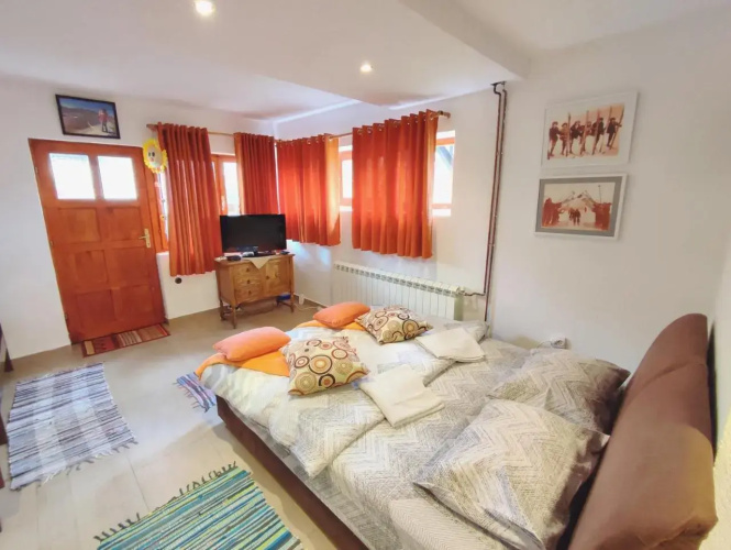 Summit Guest House