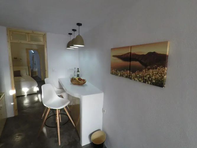 Akron Cliff Suite