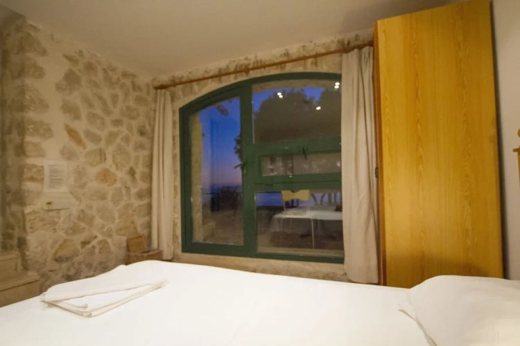 Standard Twin room with balcony