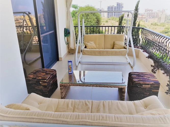 2 Bedrooms Apartment