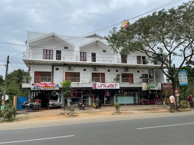 Thisha Hotel