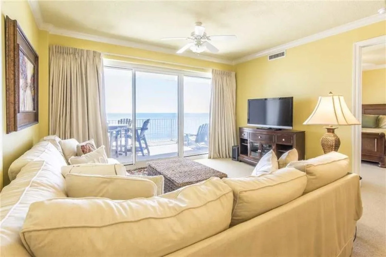 Regency Isle 507 - 2 Br condo by RedAwning