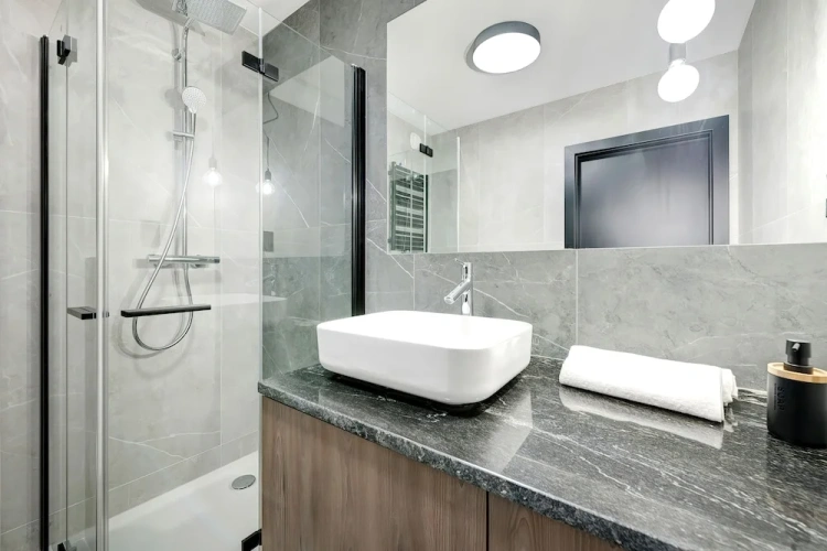 1 Bedroom Apartment with balcony