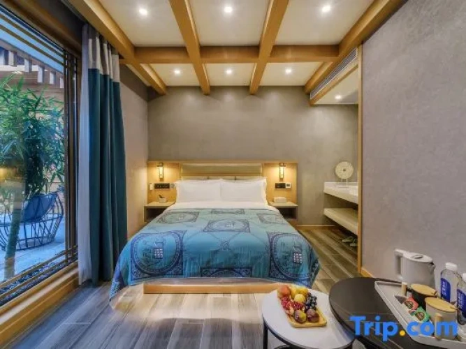 2 Bedrooms Suite