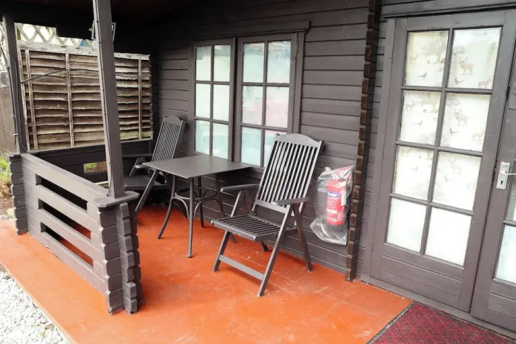 OYO Meadows Way Guest House