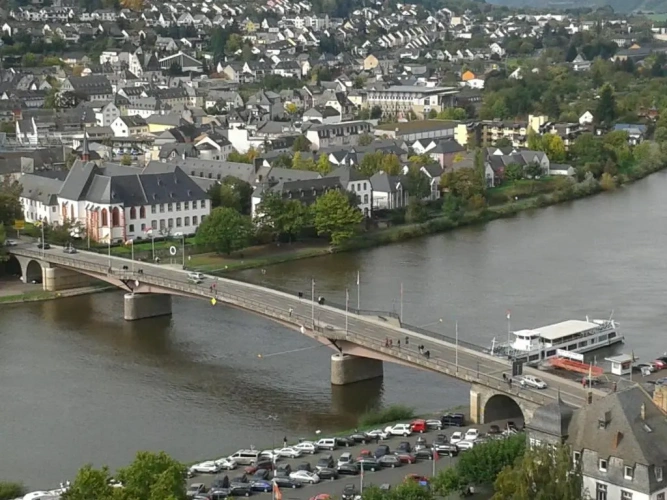 Apartment with river view