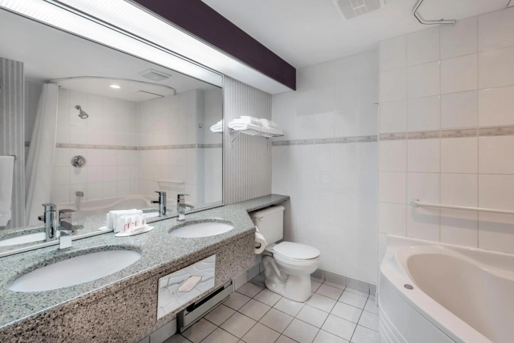 Ramada Plaza by Wyndham Gatineau/Manoir du Casino photo 9