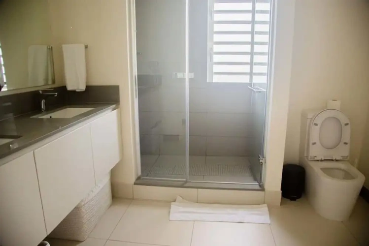 3 Bedrooms Luxury Apartment with ocean view