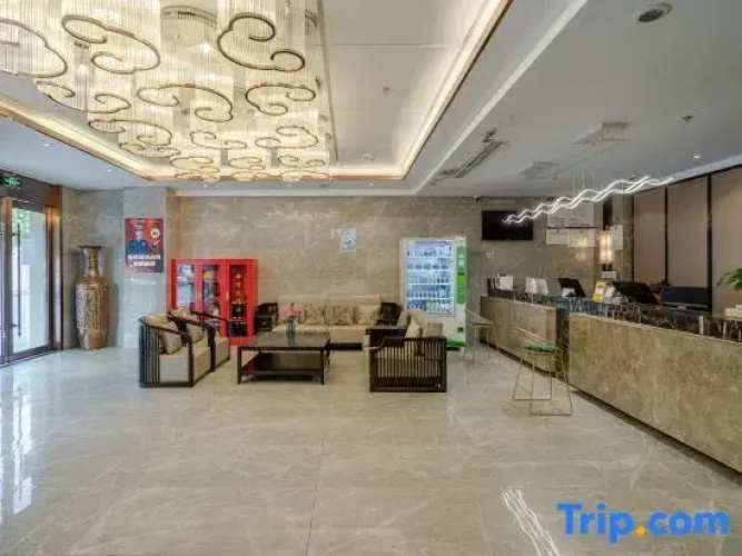 Yaran Hotel