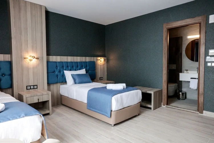 1 Bedroom Economy Triple room