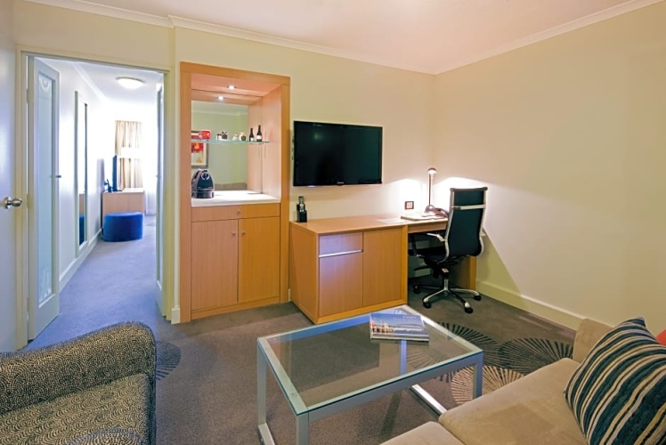 1 Bedroom Double Suite