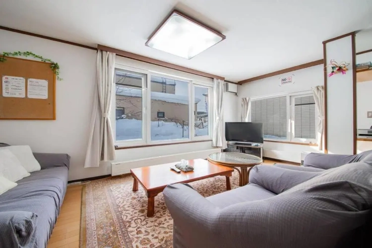4 Bedrooms Cottage