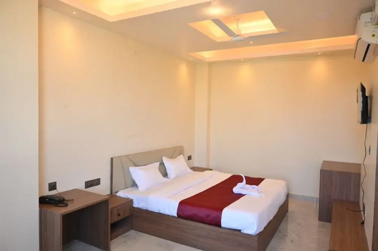 Deluxe Suite