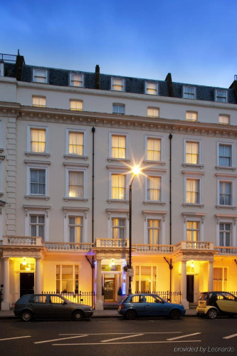 Holiday Inn Express London - Victoria photo 26