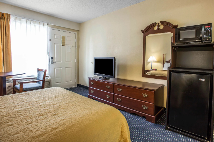 Quality Inn Manning I-95