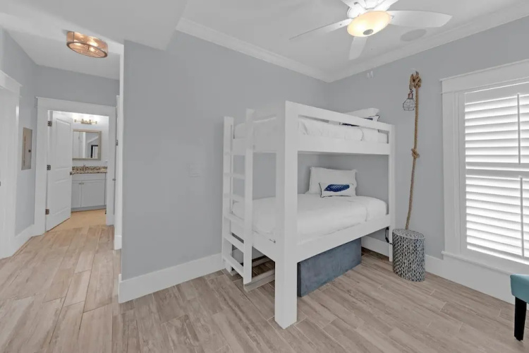 Sea Suite