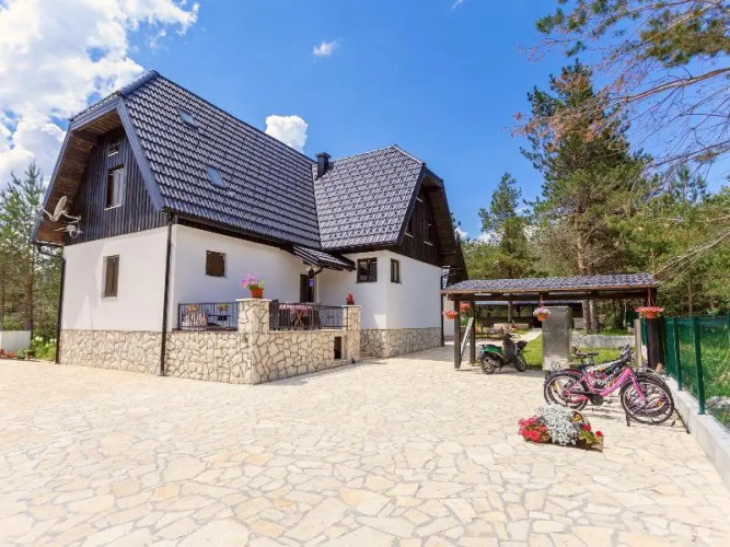 House Zeljko