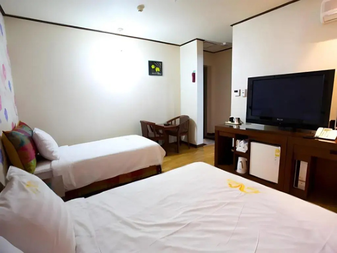 High Valley Hotel
