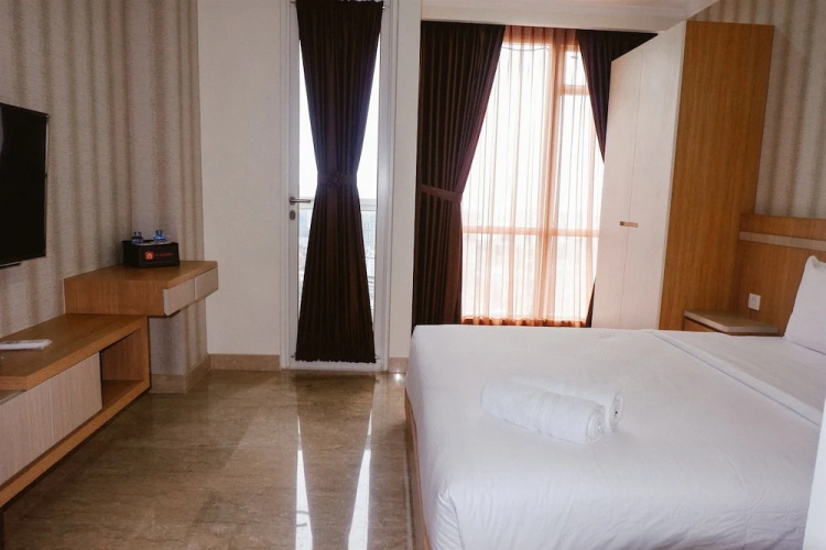 Modern Studio Menteng Park Apartment