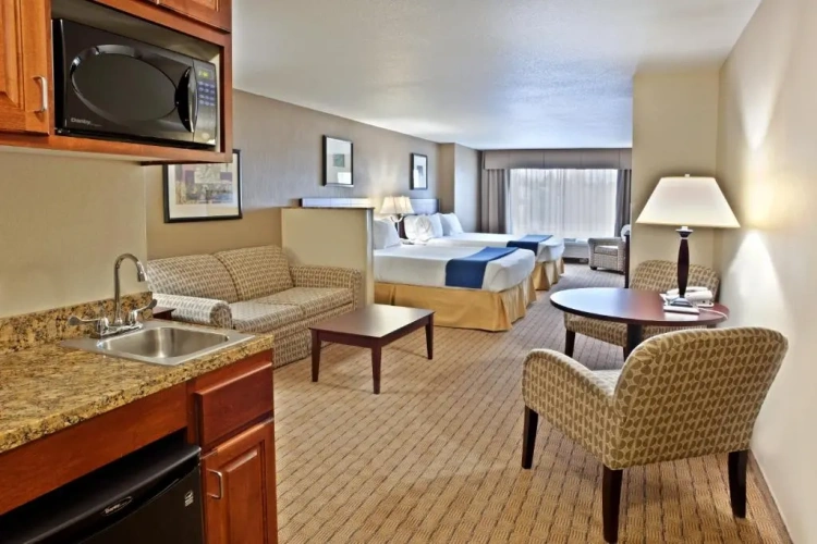 Deluxe Double Suite