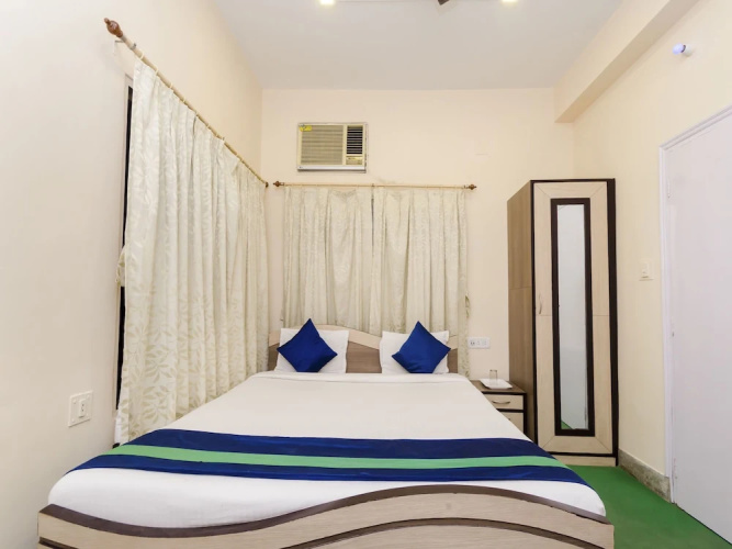 OYO 8998 Hotel Aayash