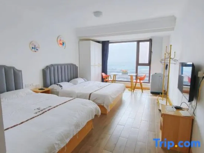 Standard Twin room with sea view