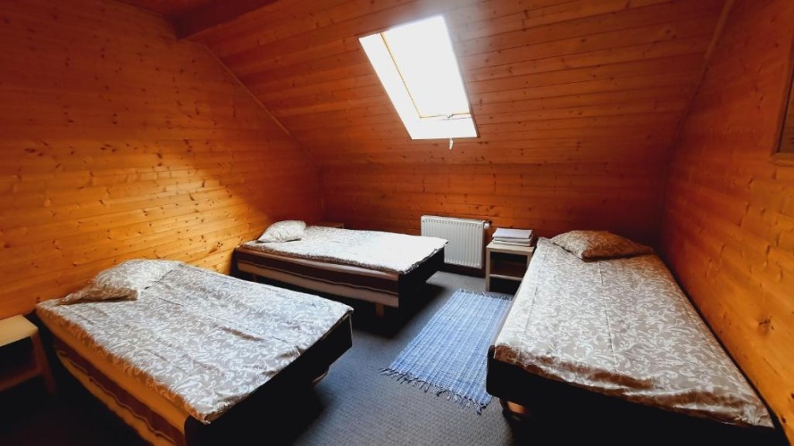 Economy Triple room