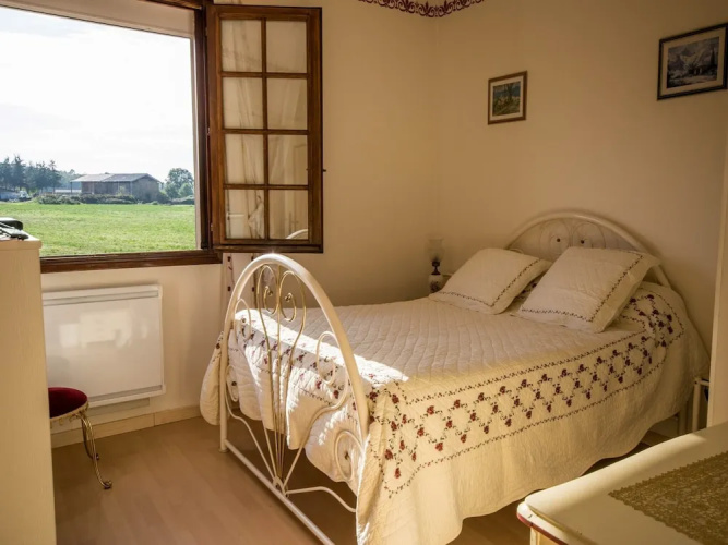 Cozy Holiday Home in Montayral with Swimming Pool