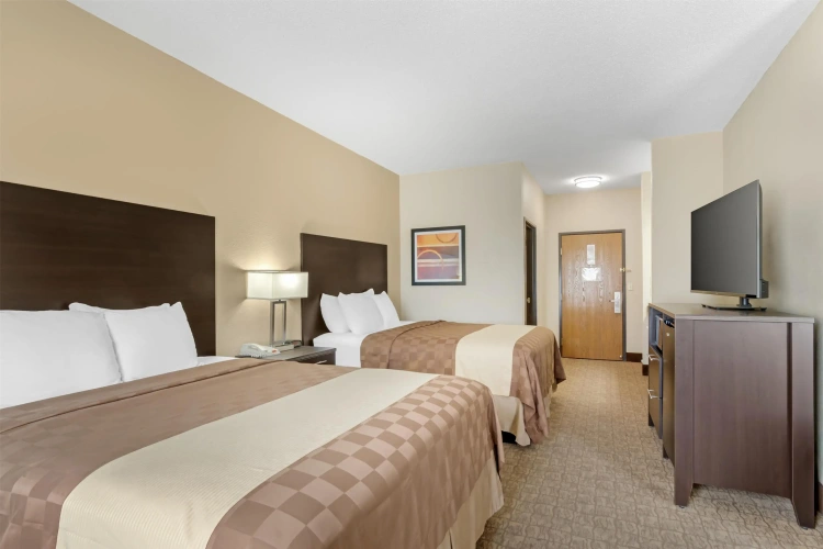 Quadruple Suite