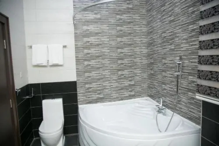 Consort Luxury Suites